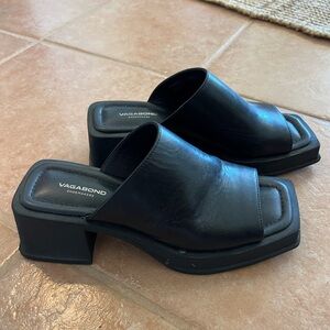 Vagabond Black Leather Mules